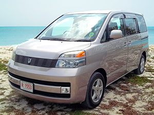 Antigua Van Rental - Voxy